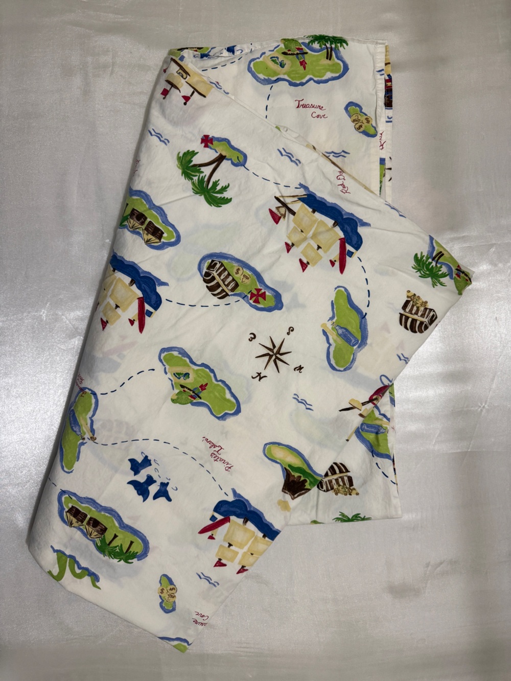 Pottery Barn Kids 100% cotton Full Size Bedding - Pirate Treasure Island Print